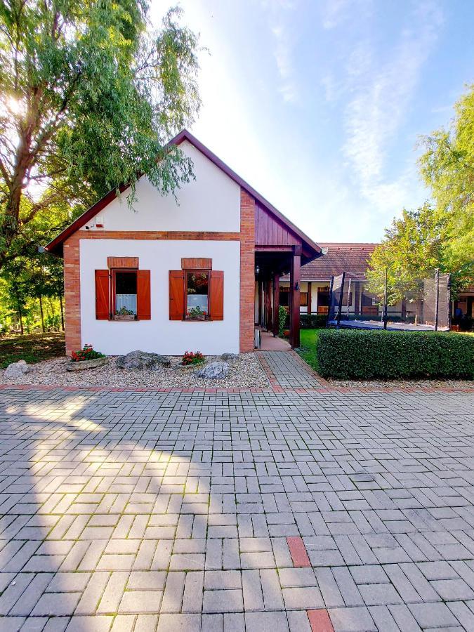 Akacos Tanya Es Vendeghaz Otel Marok Dış mekan fotoğraf